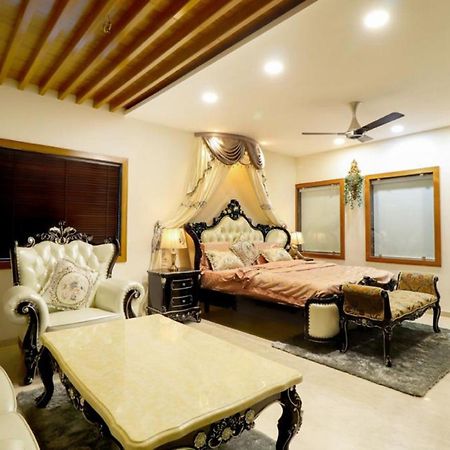 Royal Inn Hotel Ambaji 外观 照片