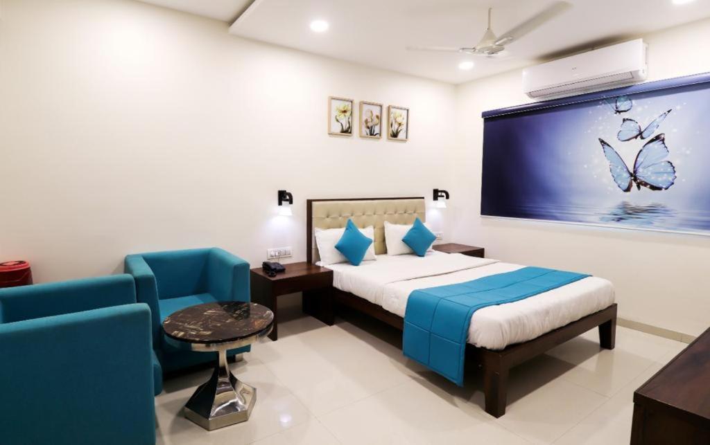 Royal Inn Hotel Ambaji 外观 照片