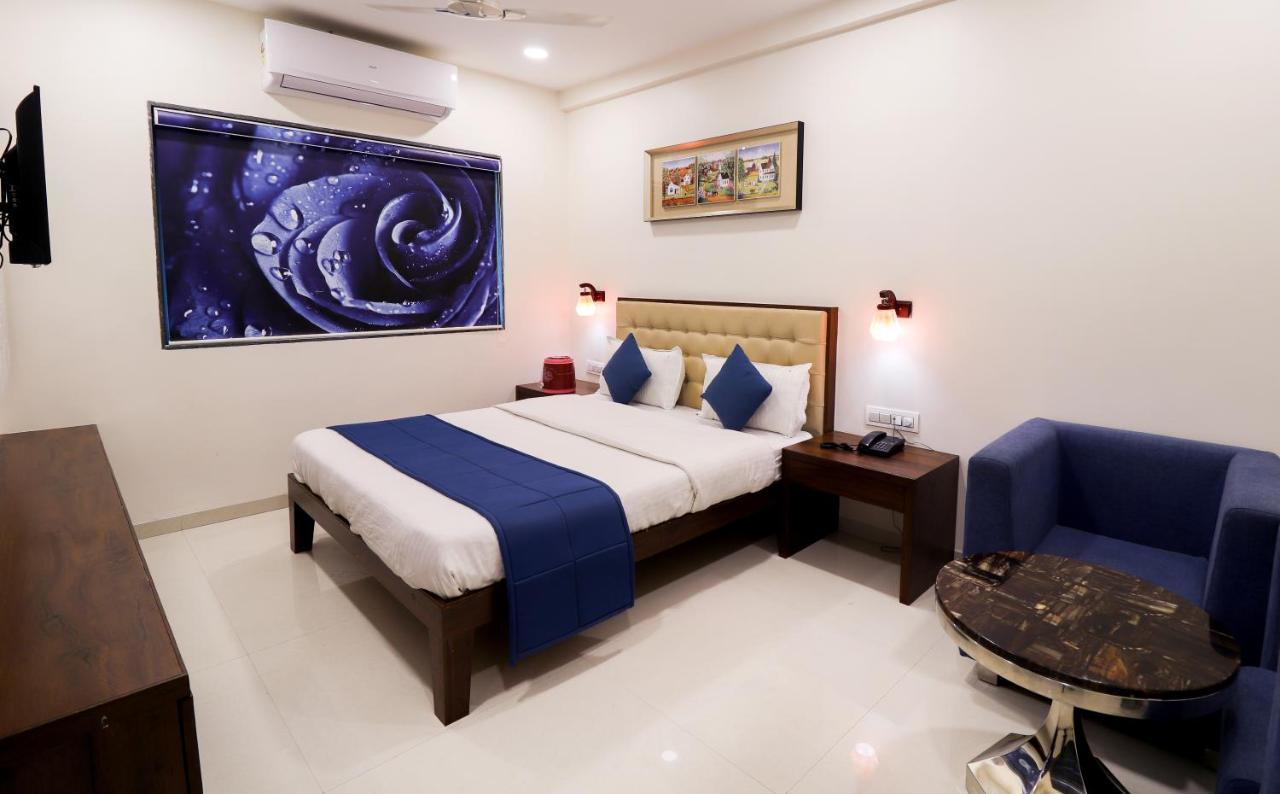 Royal Inn Hotel Ambaji 外观 照片