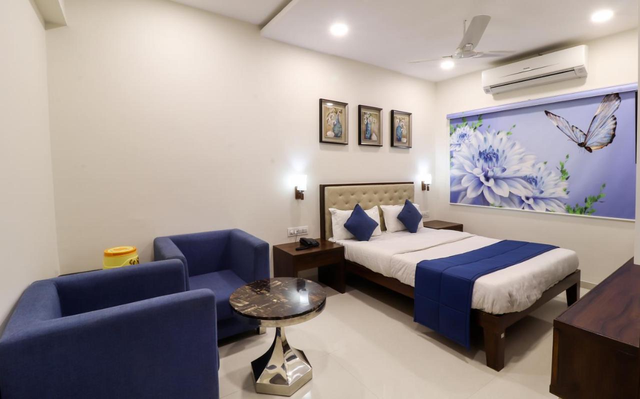 Royal Inn Hotel Ambaji 外观 照片